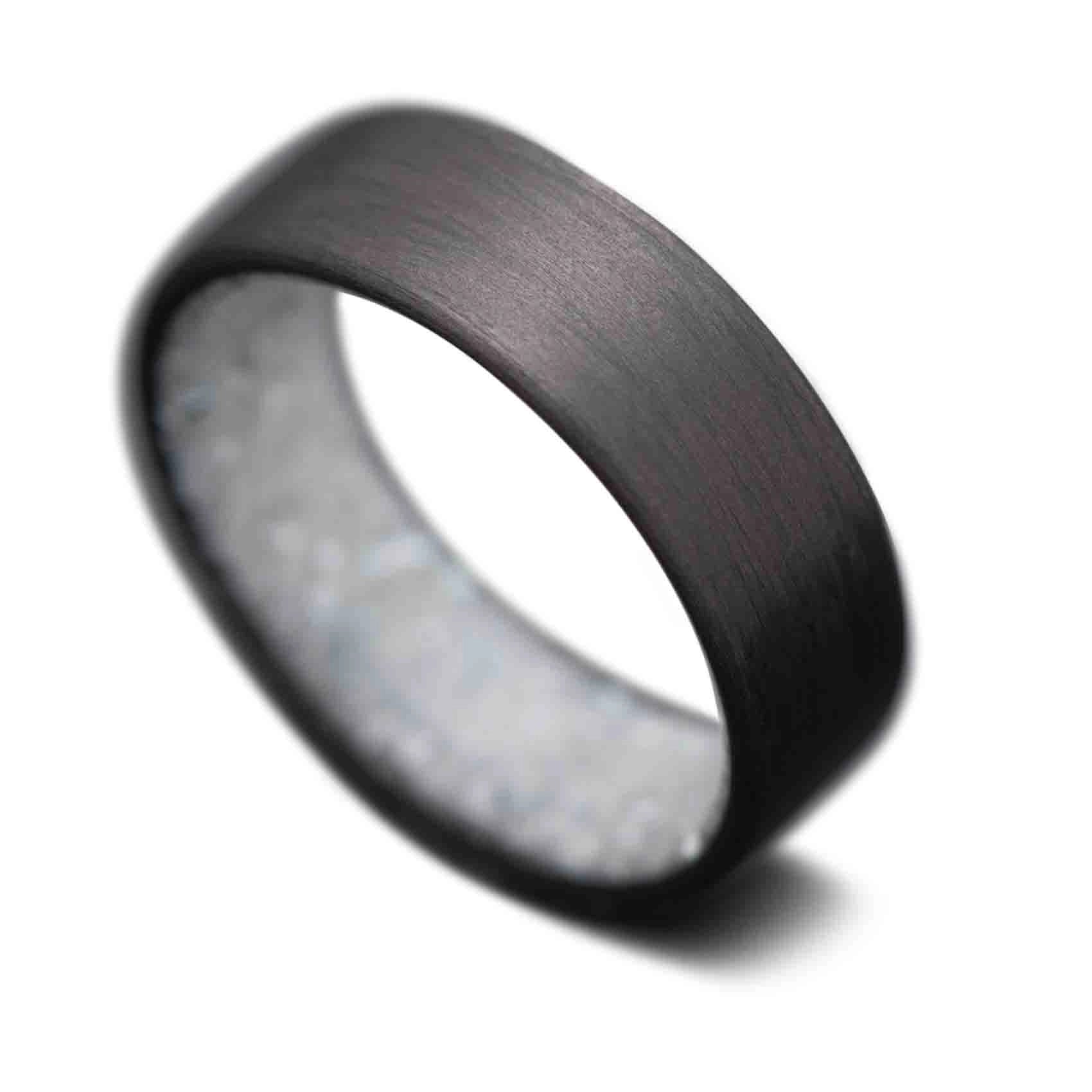 CarbonUni Core Ring with Pearl inner sleeve and matte finish, 7mm - THE QUANTUM