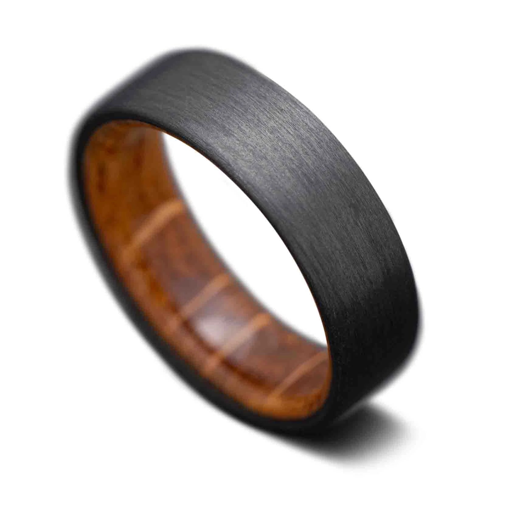 CarbonUni fiber ring with Whiskey barrel wood, 7mm -THE QUANTUM